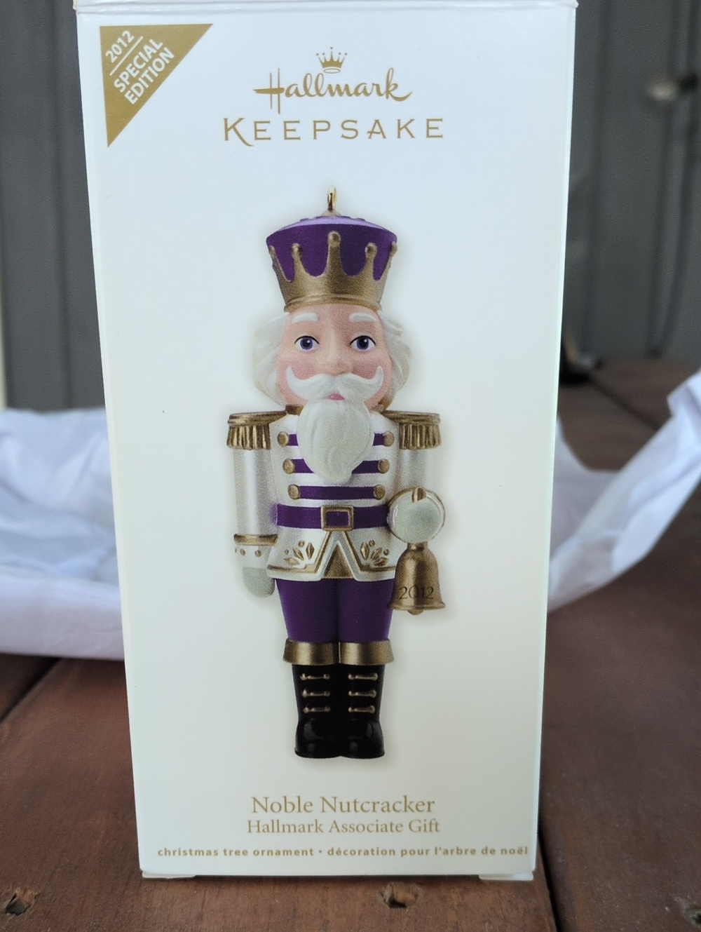 Hallmark Noble Nutcracker Ornament in Purple and Gold  NIB